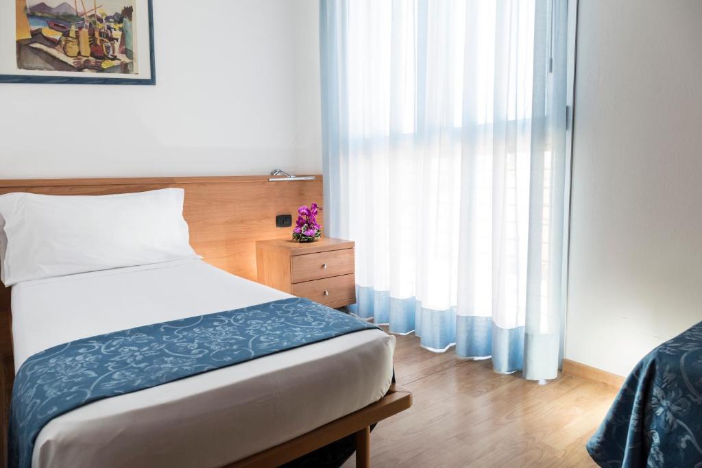 Aparthotel Esperya Lignano Sabbiadoro Bilik gambar