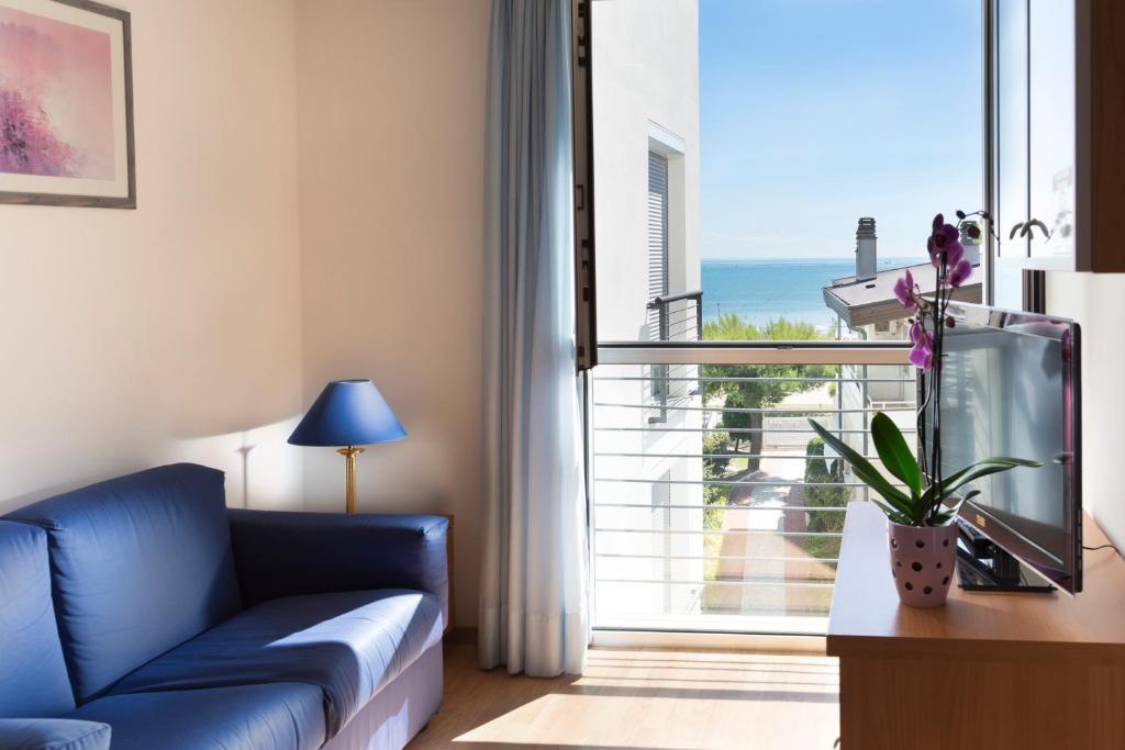 Aparthotel Esperya Lignano Sabbiadoro Luaran gambar